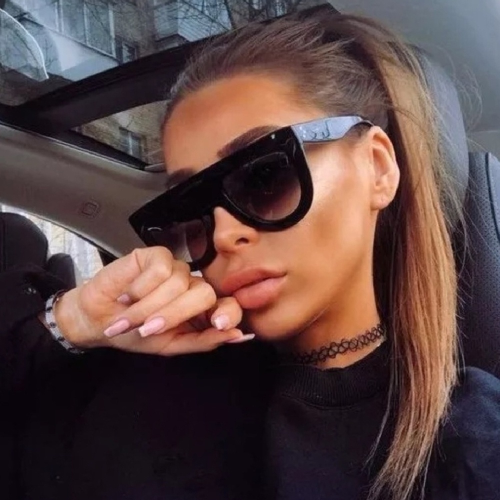 New Black Flat Oversized Sunglasses. - Picture 2 of 8